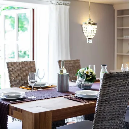 Dom wakacyjny Reetselig Mit Pool Sauna