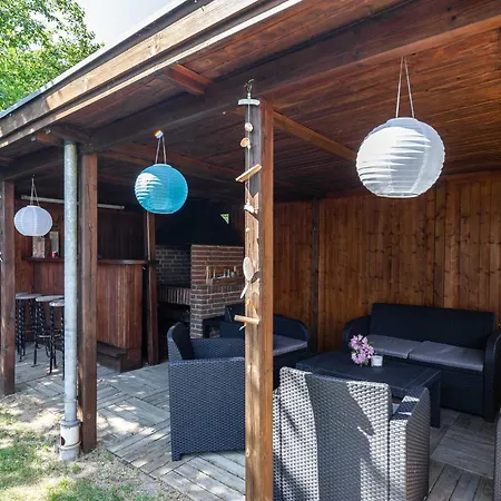 Reetselig Mit Pool Sauna Dom wakacyjny Klein Barkau