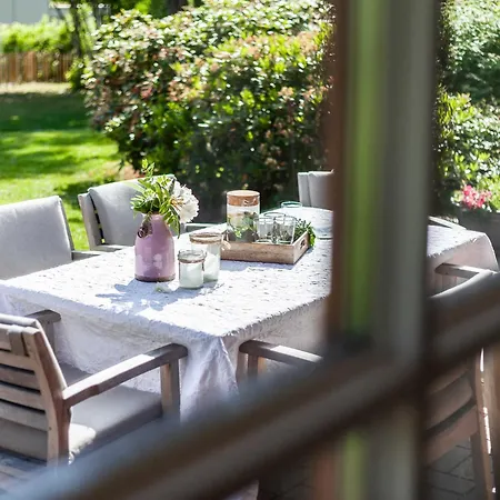 Reetselig Mit Pool Sauna Dom wakacyjny